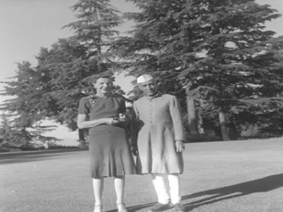 बोलते बंगले: जवाहरलाल नेहरू का दिल्ली में उस पहले घर से तीन मूर्ति भवन तक का सफर