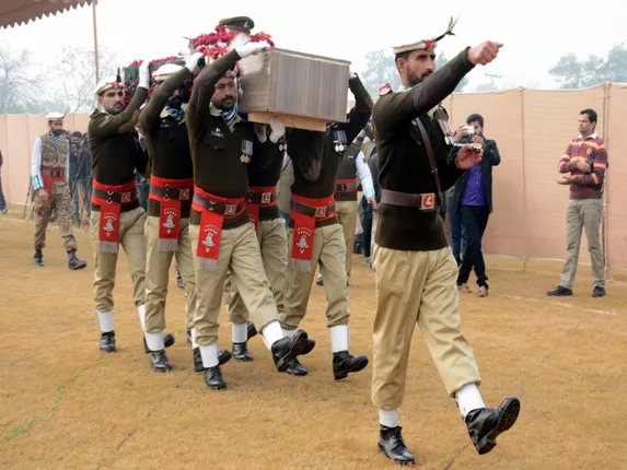 south waziristan, khyber pakhtunkhwa, pakistan terrorist attack, pakistan army attack, 16 pakistani soldiers killed, pakistan army, teh