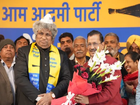 वाल्मीकि समाज, उदय गिल , आम आदमी पार्टी, दिल्ली विधान सभा चुनाव,