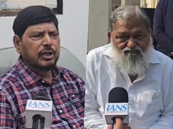 मल्लिकार्जुन खड़गे के बयान पर भड़के रामदास आठवले-अनिल विज ने की माफी की मांग