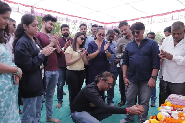 Reshham Sahaani praises Hansal Mehta for introducing newcomers in 'Faraaz'