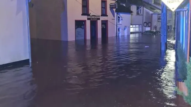 Storm Bert strikes UK and Ireland, brings extreme flooding and travel chaos