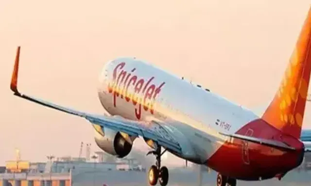 Dubai-Bound SpiceJet Flight lands in Karachi due to medical emergency