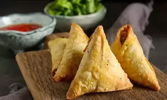 Maggi Samosa Recipe: This interesting fusion recipe will take your love for snacks up by a notch