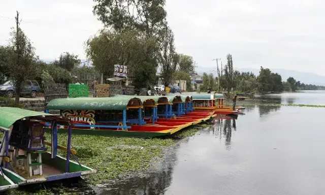 Mexico City taps solar energy to clean up historic Aztec-era canals