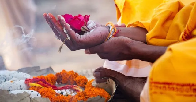 Puja flowers reuse
