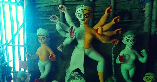 Kolkata Welcomes Country's First Transgender Durga Idol. Breaks All Stereotypes