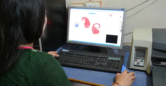 TBI Blogs: From Design to Sales - How Digitisation Is Empowering the Chanderi Weavers of MP