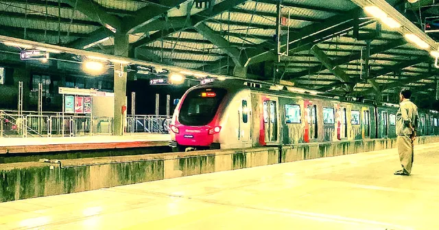 Mumbai Metro Will Have Solar Panels at 12 Stations to Meet 30% of Its Energy Needs