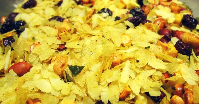 This Diwali, Our Young Reader Shares His Mother's Special Maharashtrian Chiwda Recipe with You All