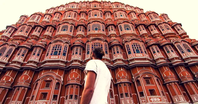 From Fun Holi Celebrations to Amazing Food - a Swedish Nomad Gives 12 Reasons to Visit India