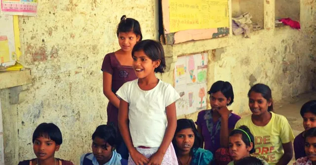 'Leaving No One Behind.' This Van Is Bringing Education to Some of India's Most Underprivileged Kids