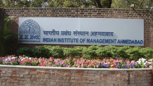 What Happens In An IIM Interview? 5 Experiences Worth Reading