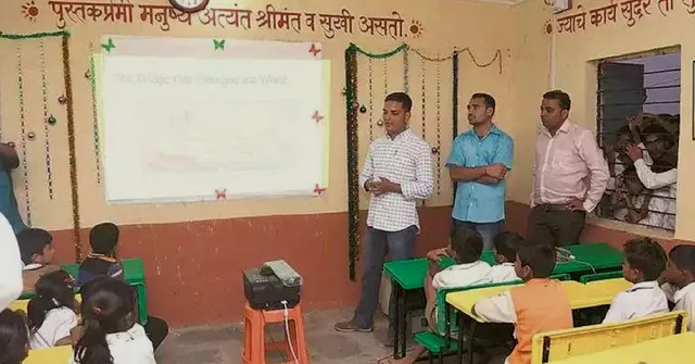 47,000 Govt Schools in Maharashtra's Villages Are Now Digital Thanks to Some Amazing Heroes