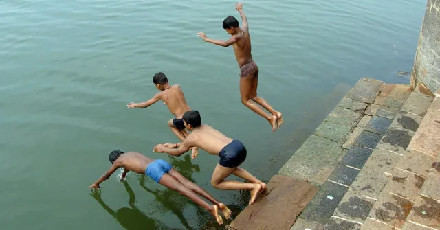 In Kerala, 700 People Worked 70 Days to Revive a River Considered 'Dead' for over a Decade!