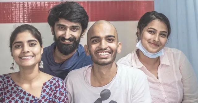 A Chandigarh Woman Is Selling Poems to Fund Her 21-Year-Old Friend's Cancer Treatment