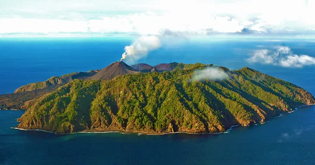 A Journey to Barren Island, India's Only Active Volcano, Is a Once-In-A-Lifetime Experience