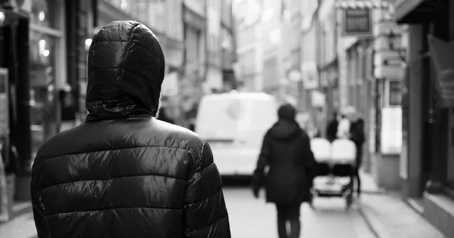 How a Mumbai Lady Bravely Confronted Her Stalker When He Showed up at Her Home