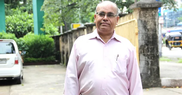 Here's Why This Mumbai MBA Graduate Quit His High-Paying Job to Drive a Cab