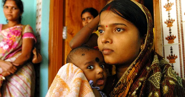 In a Madurai Bus Stand, Mothers with Hungry Infants Get Free Milk Thanks to This Man