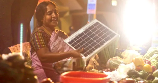 Diwali Special: This Man Wants to Light up Bengaluru's Streets for 200 Women Street Vendors