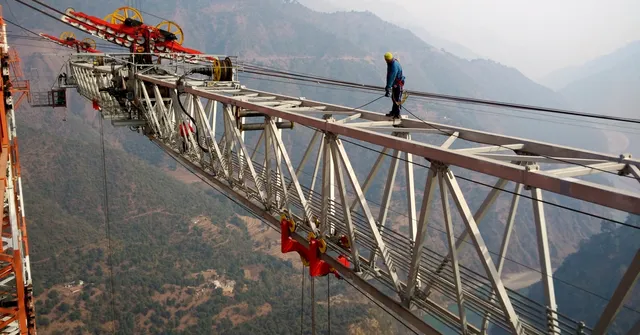 Railways Mind-Blowing Plan to Span Kashmir's Mighty Chenab Will Amaze You!