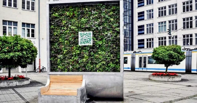 Solution To Delhi's Smog Problem: This Moss Wall 'Eats' As Much Polluted Air As A Small Forest