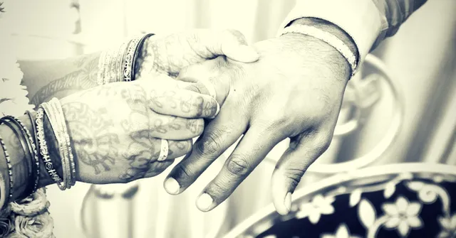 Mumbai Family Battles Boycott, Caste Council to Support Their Daughter's Wedding