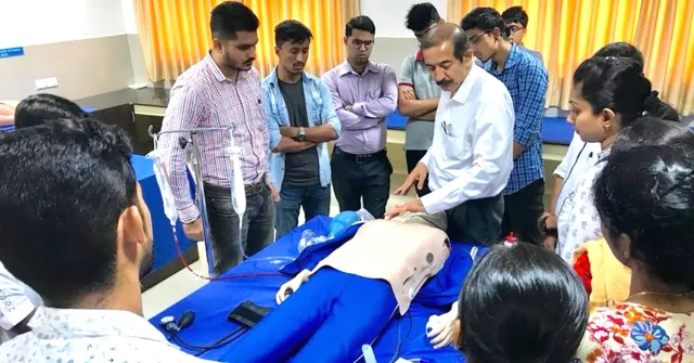 How Karnataka Doctors Are Turning Citizens Into 'Saviours' for Accident Victims!