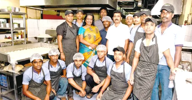 Dare to Dream: 5 Homemakers Who Are Now Earning Lakhs as Entrepreneurs!