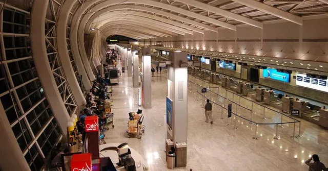 Airports Authority of India Goes Green, Bans Single-Use Plastic Items at 129 Airports!