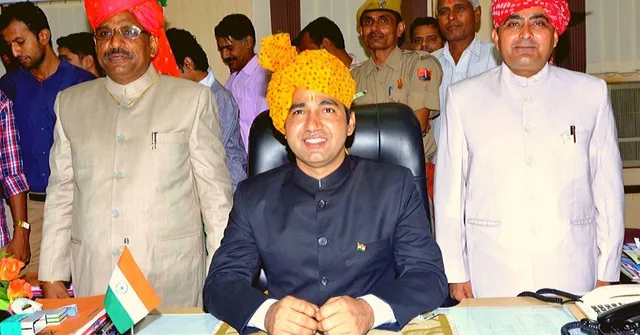 Shoes For Kids, Blood Bank For Rare Groups: IAS Officer Transforms Lakhs of Lives