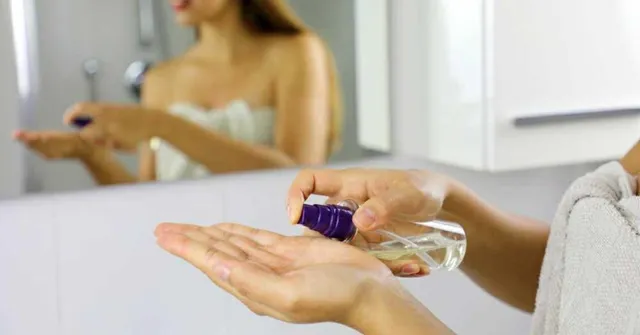 This Awesome Oil Cleanse Will Rid Your Face of Grime & Dirt: Here's How