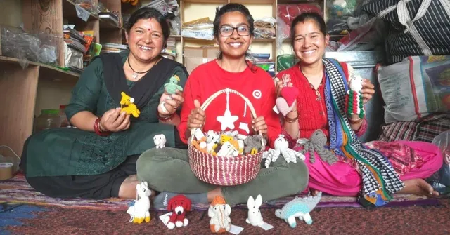 Techie Quits Job to Move to the Himalayas, Helps 200 Women in 40 Villages Earn Lakhs