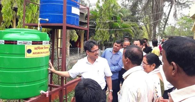 Professor's DIY Filter Clears Toxic Metals From 100 Litres of Water For Just Rs 1