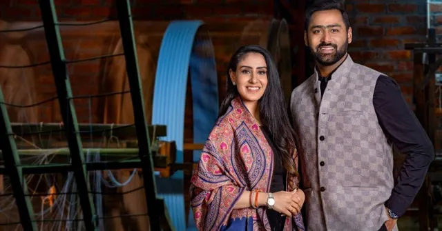 Entrepreneur Takes Indian Shawls To The World Via Facebook, Helps 1000 Weavers