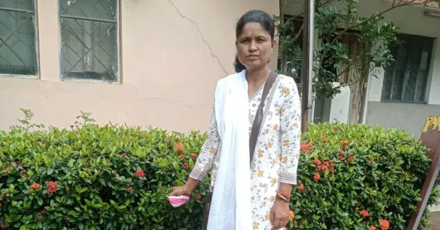 ‘I Started For My Daughter’: Assam Woman’s Vermicompost Biz Earns Her Rs 3.5 Lakh/Month
