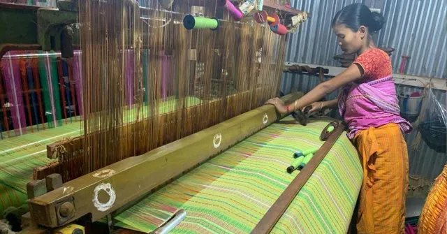 Ikkat, Patola, Jamdani & More: This Republic Day Will Feature 1900 Saris From Across India