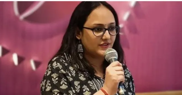 Diagnosed With Bipolar Disorder at 16, Professor Shares the Hard Truths That Helped Save Her Life