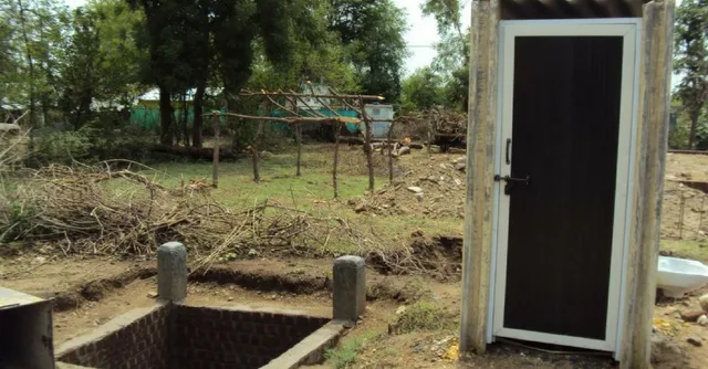 पिता ने ठुकरायी माँग, तो पंचायत ने तोहफे में बनवाया शौचालय!
