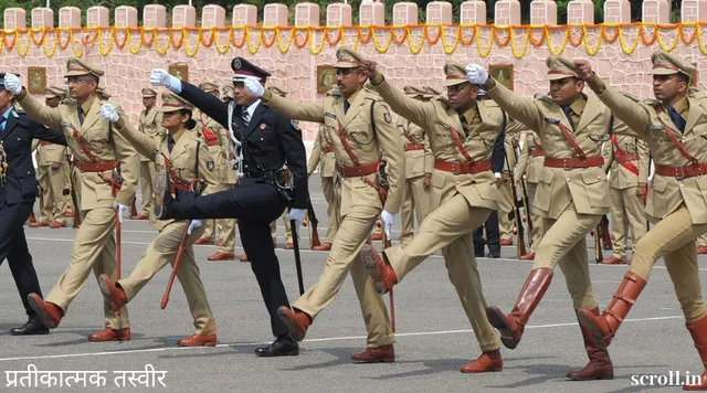 इस शख्स ने बदली गाँव की तस्वीर, अब हर घर में है आइएएस, आइपीएस और कई सरकारी अफ़सर!