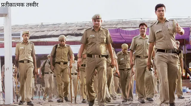 दिल्ली पुलिस : इस सिपाही ने यमुना में 400 मीटर तक पीछा कर, पकड़ा मानव तस्करी के आरोपी को!