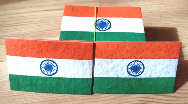 15 अगस्त पर खरीदिये ये बीजों वाले झंडे, देश के प्रति पौधा बनकर उपजेगा आपका प्रेम!