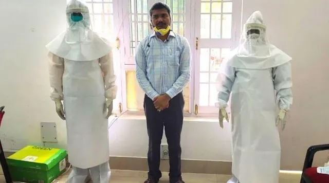 यूपी के इस आईएएस ने बाजार से आधी कीमतों पर बनायी टॉप-क्वालिटी पीपीई किट!