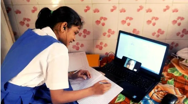 Free Online Course: 10वीं पास छात्र कर सकते हैं ये 5 ऑनलाइन कोर्स