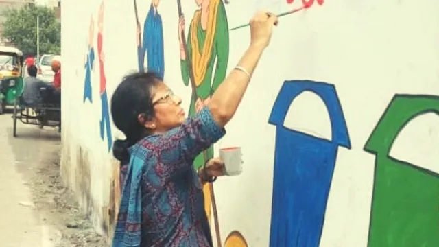 15 साल से अपनी गली, मोहल्ले और शहर को साफ कर रहीं हैं 63 वर्षीया रेनू गुप्ता