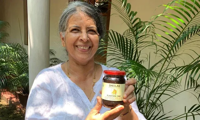 केला, अमरुद, नींबू जैसे फलों के अचार व जैम बना लाखों में कमा रही है यह 64 वर्षीया महिला