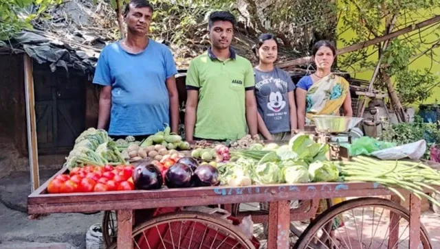 Vishal Vishwas with his mother, father & sister