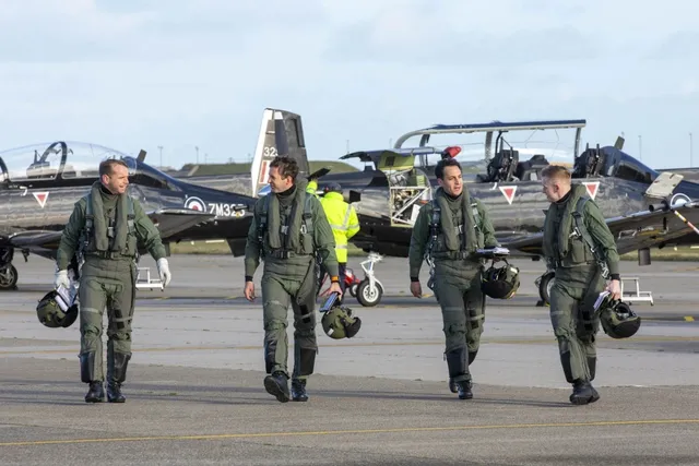 indian-air-force-instructors-to-train-britain-raf-fighter-pilots