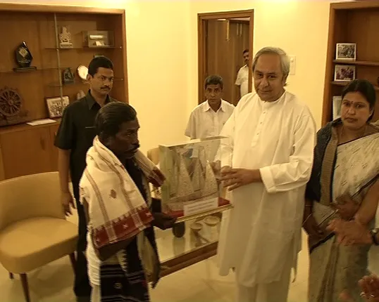 ହଳଧରଙ୍କ ନାଁରେ ବରଗଡର ଘେଁସରେ କୋଶଳୀ ଭାଷା ସାହିତ୍ୟ ପ୍ରତିଷ୍ଠାନ ପାଇଁ ମୁଖ୍ୟମନ୍ତ୍ରୀ ଘୋଷଣା